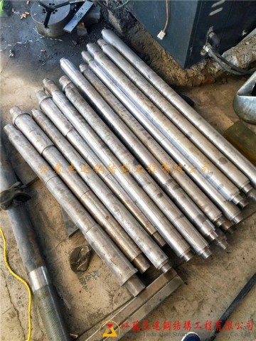 914-610拱形壓瓦機輥軸結構與工藝優化