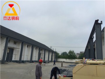門式鋼結構拱形屋頂設計與倉儲應用